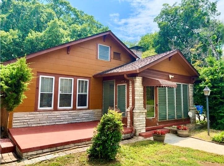 4 bedroom, 2 bathroom, 2,189 sq ft single family residence for sale at 1012 SW Birch Street, Atlanta, GA 30310 — photo 4