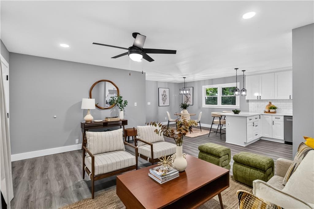3 bedroom, 3 bathroom, 1,190 sq ft single family residence for sale at 1539 Rockingway Drive, Marietta, GA 30008 — photo 7