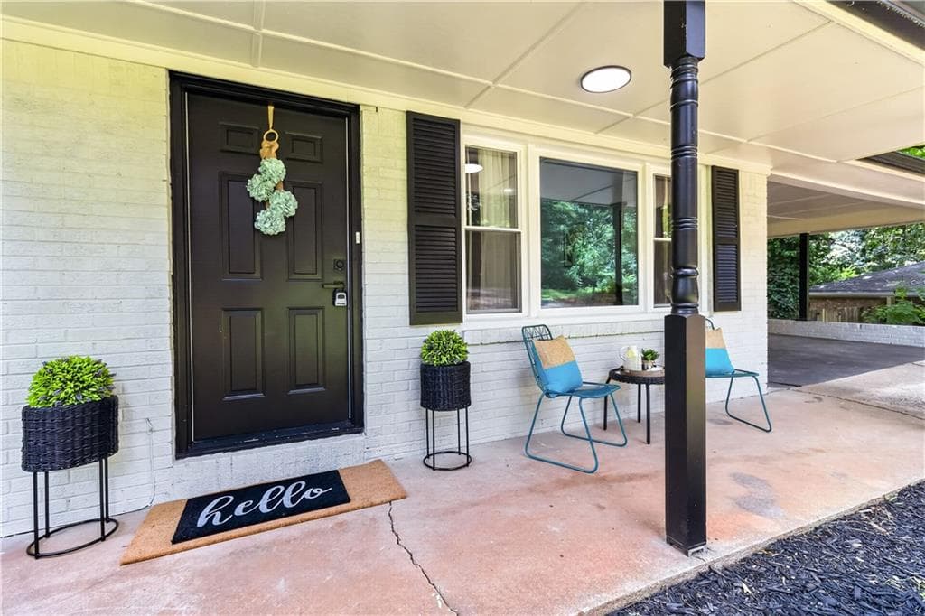 3 bedroom, 3 bathroom, 1,190 sq ft single family residence for sale at 1539 Rockingway Drive, Marietta, GA 30008 — photo 3