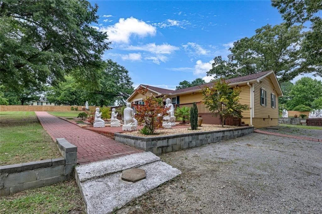 3 bedroom, 3 bathroom, 2,637 sq ft single family residence for sale at 1242 Cooper Road, Snellville, GA 30078 — photo 4