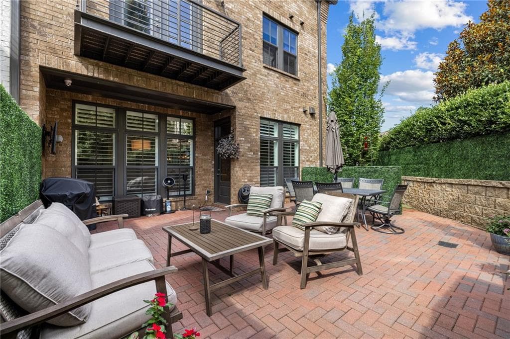 4 bedroom, 4 bathroom, 3,800 sq ft townhouse for sale at 232 Arpeggio Way, Alpharetta, GA 30009 — photo 9
