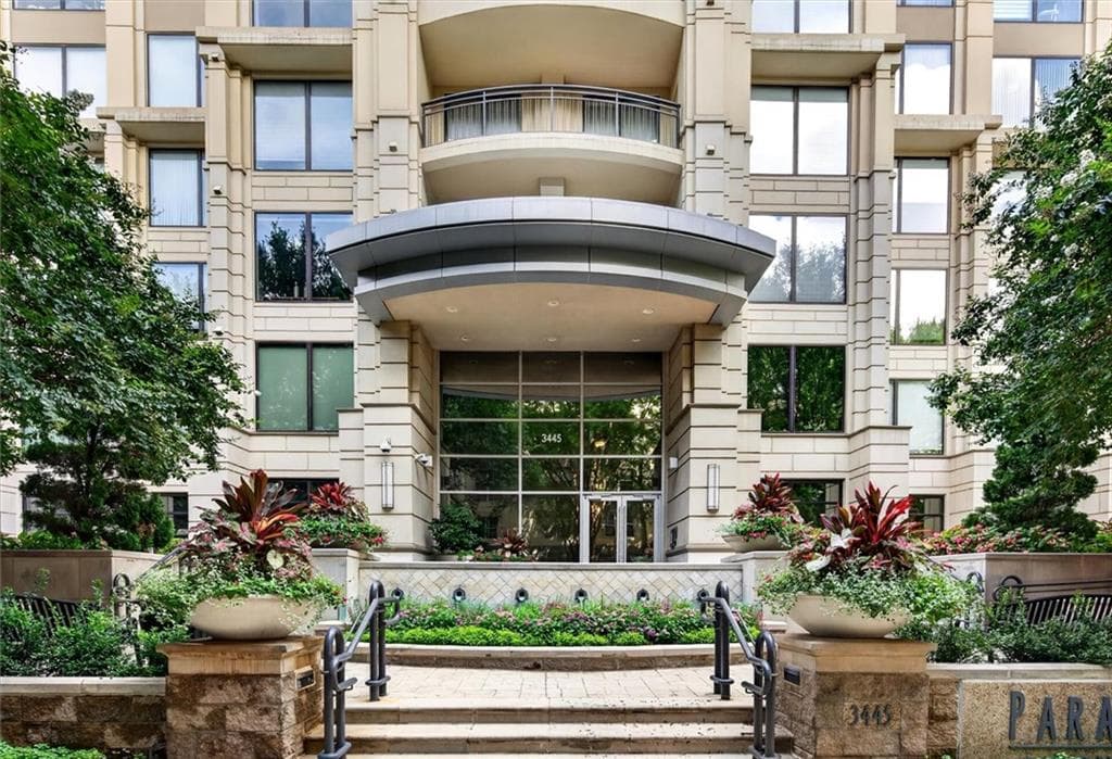 1 bedroom, 1 bathroom, 1,303 sq ft condominium for sale at 3445 Stratford Road 1508, Atlanta, GA 30326