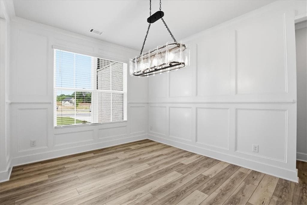 5 bedroom, 4 bathroom, 3,473 sq ft single family residence for sale at 1503 Reserve Glen Drive, Lawrenceville, GA 30043 — photo 6