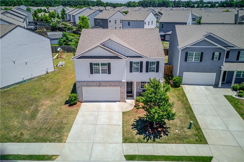 3 bedroom, 3 bathroom, 2,164 sq ft single family residence for sale at 5453 Barberry Ave, Oakwood, GA 30566 — photo 2