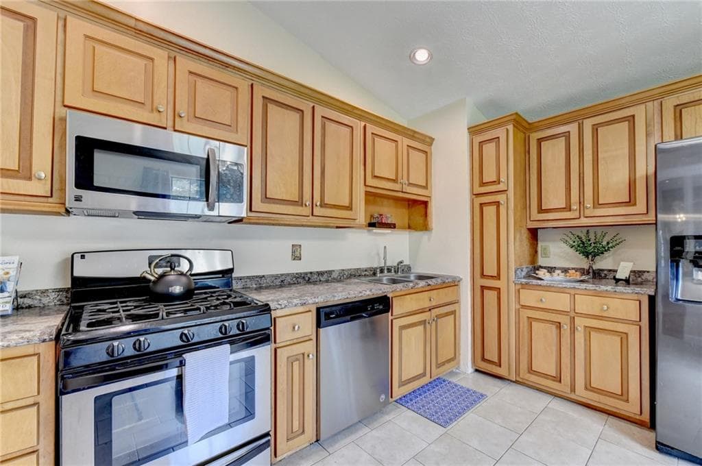3 bedroom, 2 bathroom, 1,054 sq ft single family residence for sale at 3366 Highland Pine Way, Duluth, GA 30096 — photo 10