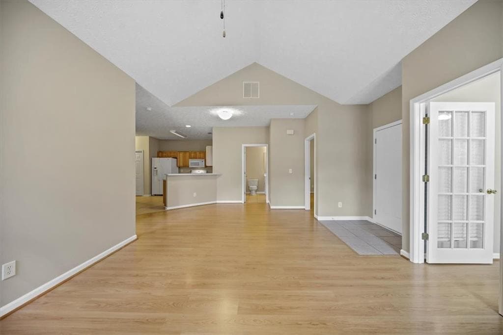 2 bedroom, 2 bathroom, 1,332 sq ft condominium for sale at 3766 Villa Springs Circle 41, Powder Springs, GA 30127 — photo 8