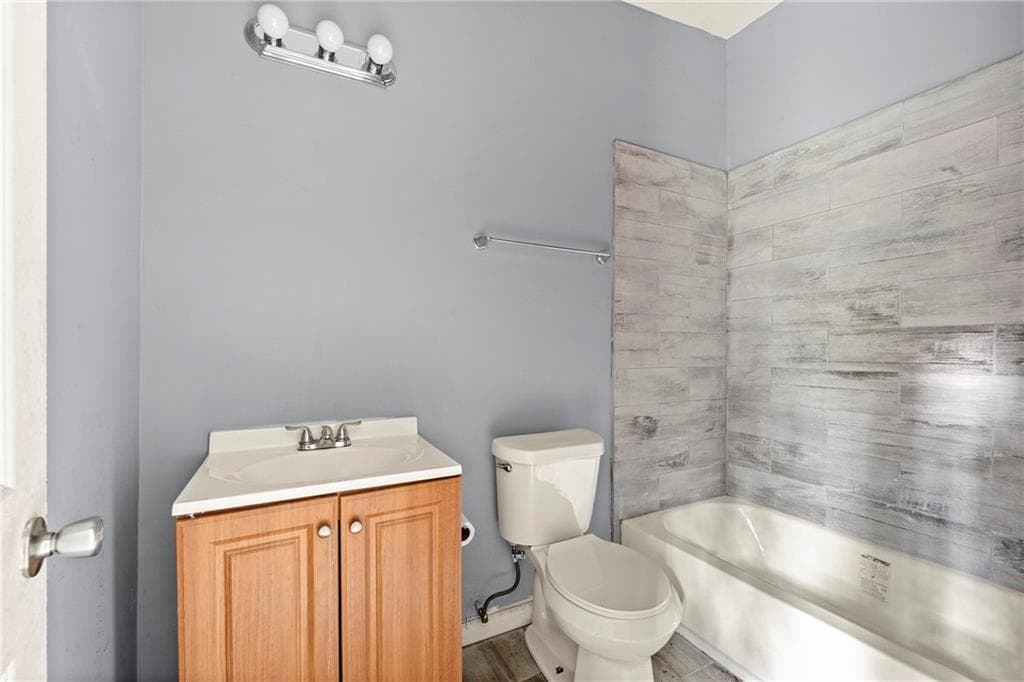 3 bedroom, 2 bathroom, 1,393 sq ft single family residence for sale at 1417 Graymont Drive, Atlanta, GA 30310 — photo 10