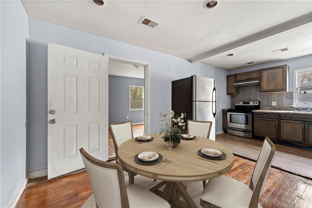 3 bedroom, 2 bathroom, 1,393 sq ft single family residence for sale at 1417 Graymont Drive, Atlanta, GA 30310 — photo 6