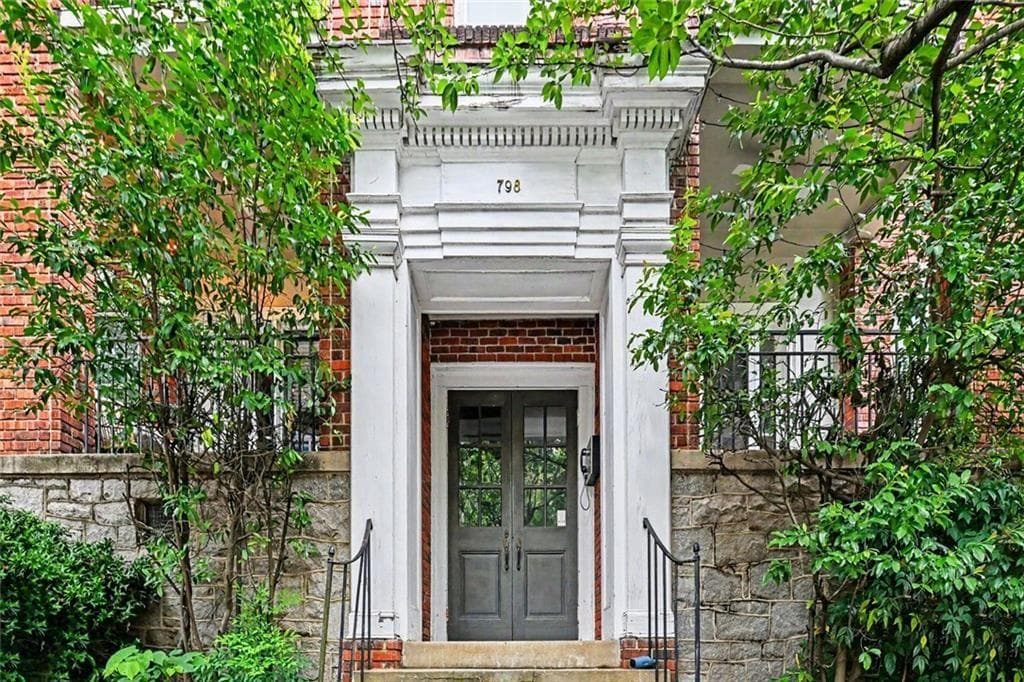 1 bedroom, 1 bathroom, 597 sq ft townhouse for sale at 798 Frederica Street 2, Atlanta, GA 30306