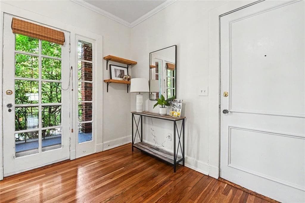1 bedroom, 1 bathroom, 597 sq ft townhouse for sale at 798 Frederica Street 2, Atlanta, GA 30306 — photo 3