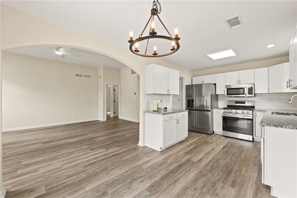 3 bedroom, 2 bathroom, 1,394 sq ft single family residence for rent at 4805 Nature Trail, Austell, GA 30106 for $1,900 a month — photo 3