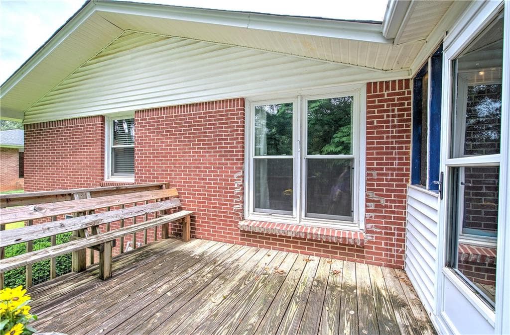 3 bedroom, 2 bathroom, 1,833 sq ft single family residence for sale at 16 Jones Mill Place, Cartersville, GA 30120 — photo 8