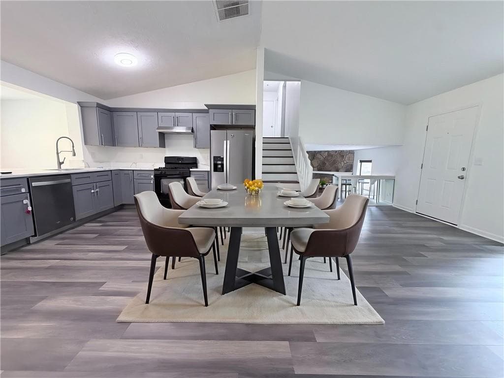 3 bedroom, 2 bathroom, 1,512 sq ft single family residence under contract at 944 Sweetwater Circle, Lawrenceville, GA 30044 — photo 4