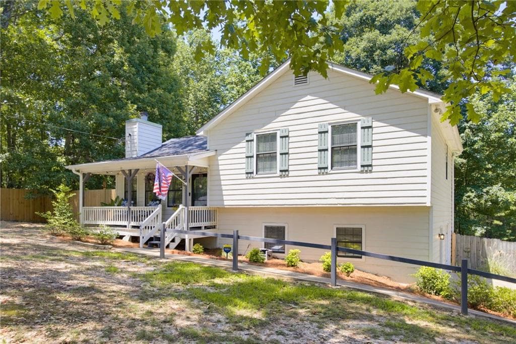 3 bedroom, 2 bathroom, 1,733 sq ft single family residence under contract at 437 SCHOOL Road, Dallas, GA 30132