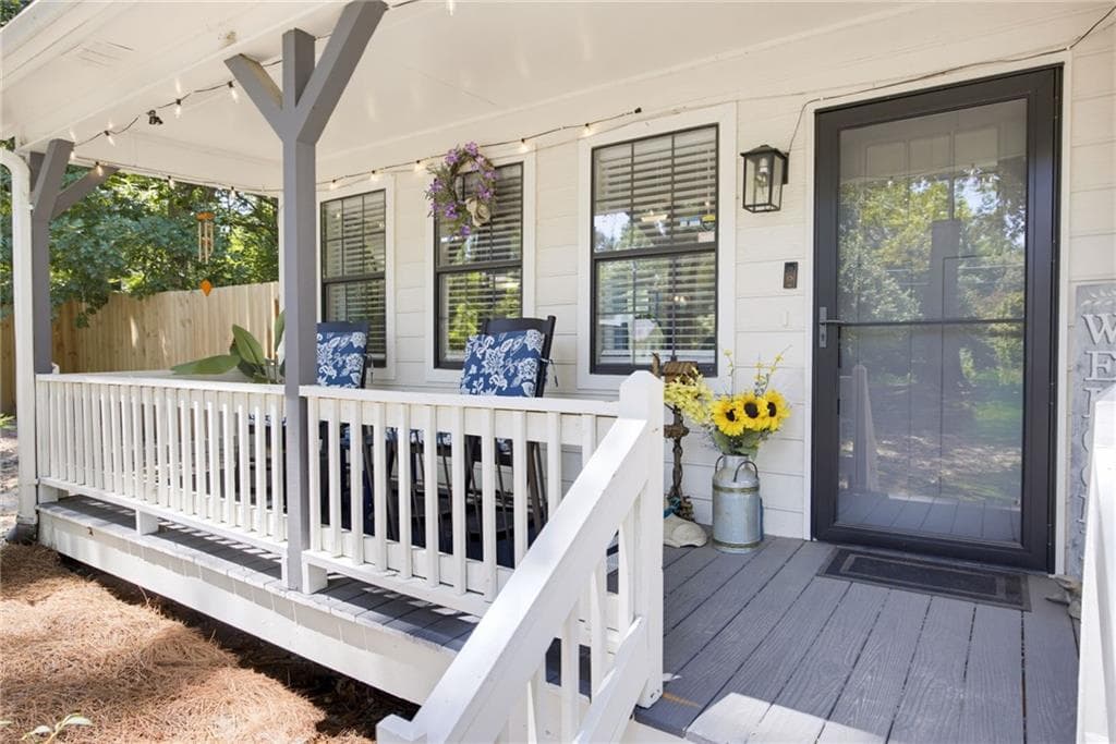 3 bedroom, 2 bathroom, 1,733 sq ft single family residence under contract at 437 SCHOOL Road, Dallas, GA 30132 — photo 2