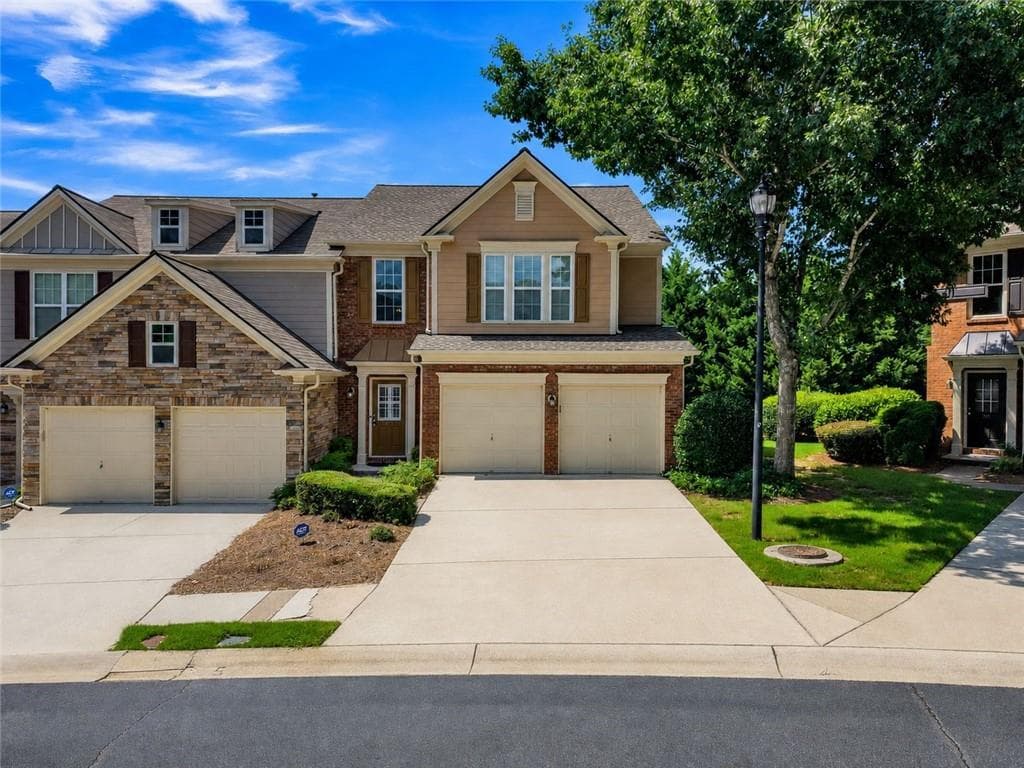 3 bedroom, 3 bathroom, 1,936 sq ft townhouse under contract at 5711 Evadale Trace 7, Mableton, GA 30126 — photo 3