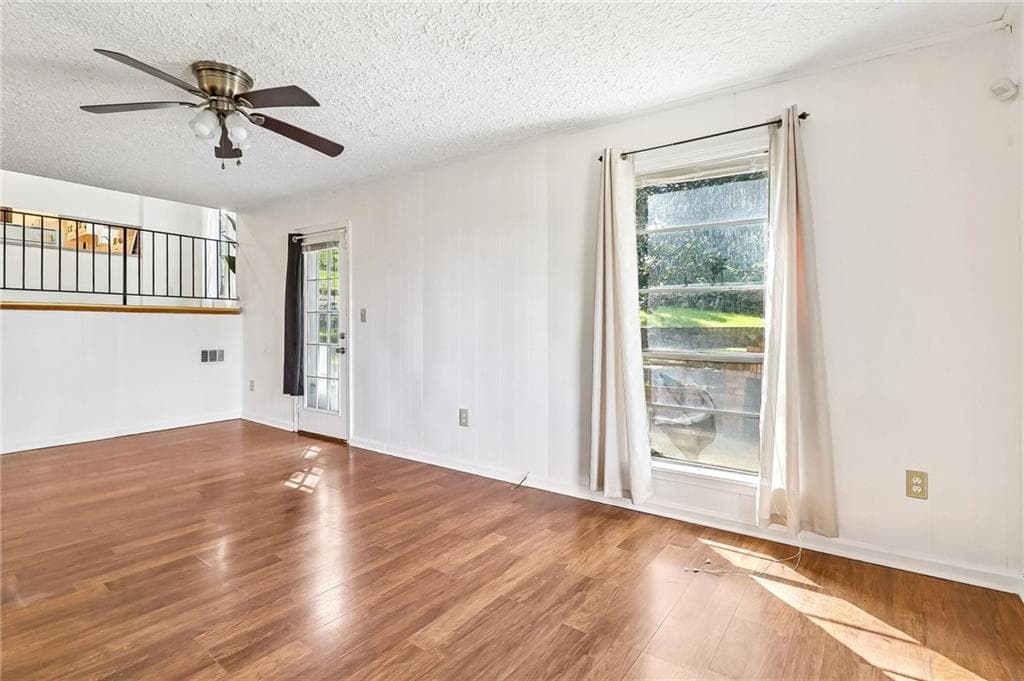 3 bedroom, 3 bathroom, 1,632 sq ft single family residence for sale at 3762 Fairington Drive, Hephzibah, GA 30815 — photo 6