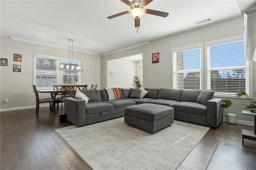 3 bedroom, 3 bathroom, 2,065 sq ft townhouse under contract at 504 Elm Bluff Way, Lawrenceville, GA 30043 — photo 8