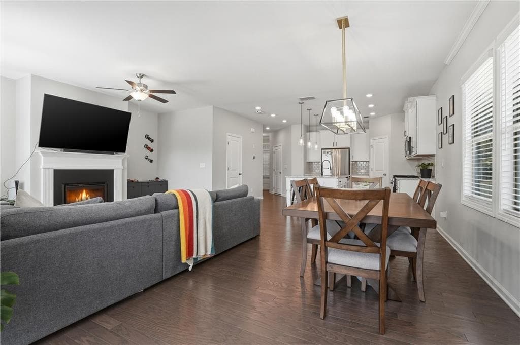 3 bedroom, 3 bathroom, 2,065 sq ft townhouse under contract at 504 Elm Bluff Way, Lawrenceville, GA 30043 — photo 10