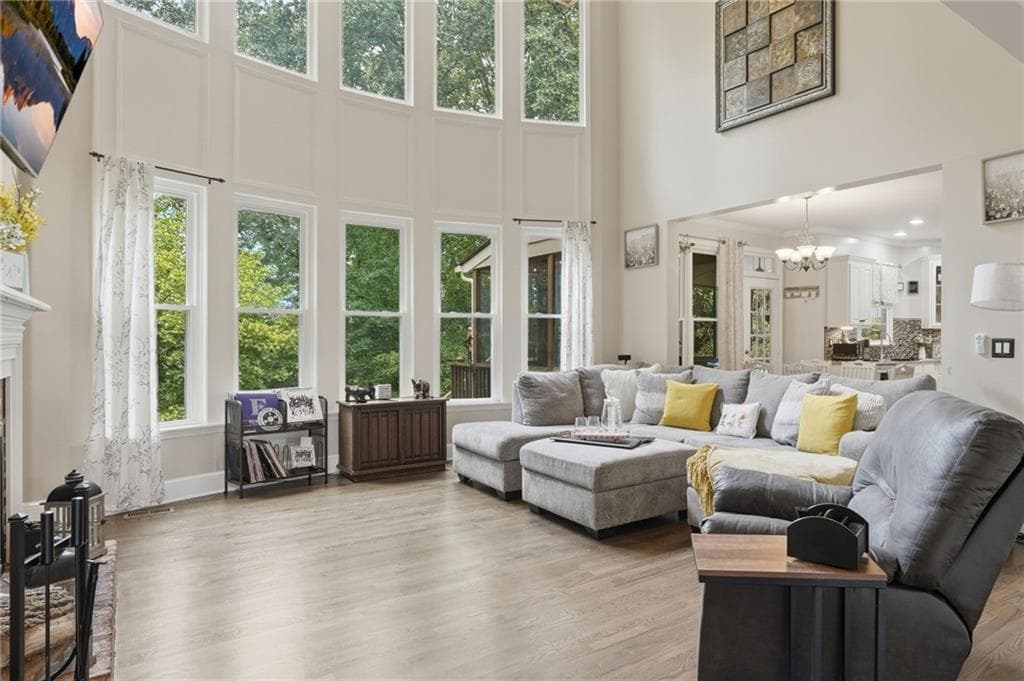 6 bedroom, 4 bathroom, 4,172 sq ft single family residence for sale at 214 Glenbrook Lane, Canton, GA 30115 — photo 9