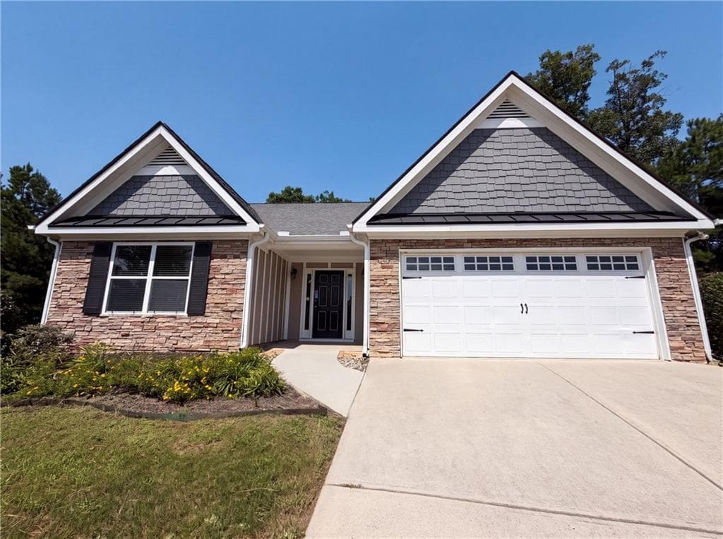 3 bedroom, 2 bathroom, 1,454 sq ft single family residence sold at 211 Logan Creek Lane, Dallas, GA 30132