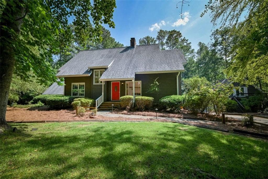 3 bedroom, 3 bathroom, 4,029 sq ft single family residence for sale at 3189 Spring Lake Dr NE, Conyers, GA 30013 — photo 2