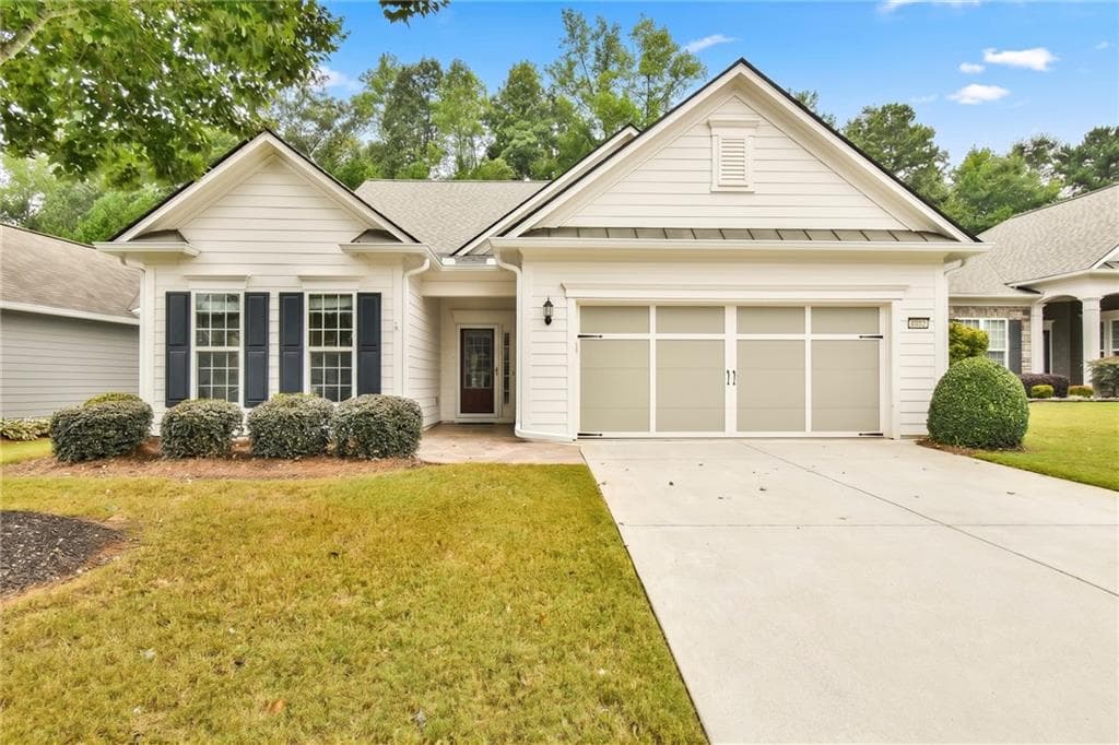 3 bedroom, 3 bathroom, 2,661 sq ft single family residence for sale at 6652 Fawn Meadow Lane, Hoschton, GA 30548