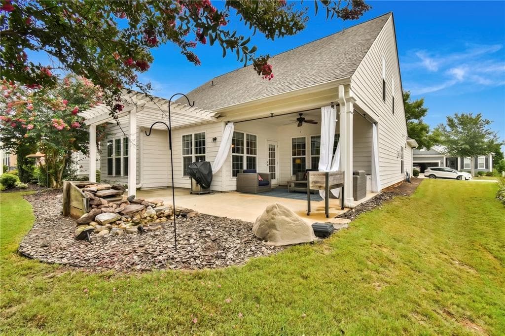 3 bedroom, 3 bathroom, 2,661 sq ft single family residence for sale at 6652 Fawn Meadow Lane, Hoschton, GA 30548 — photo 5