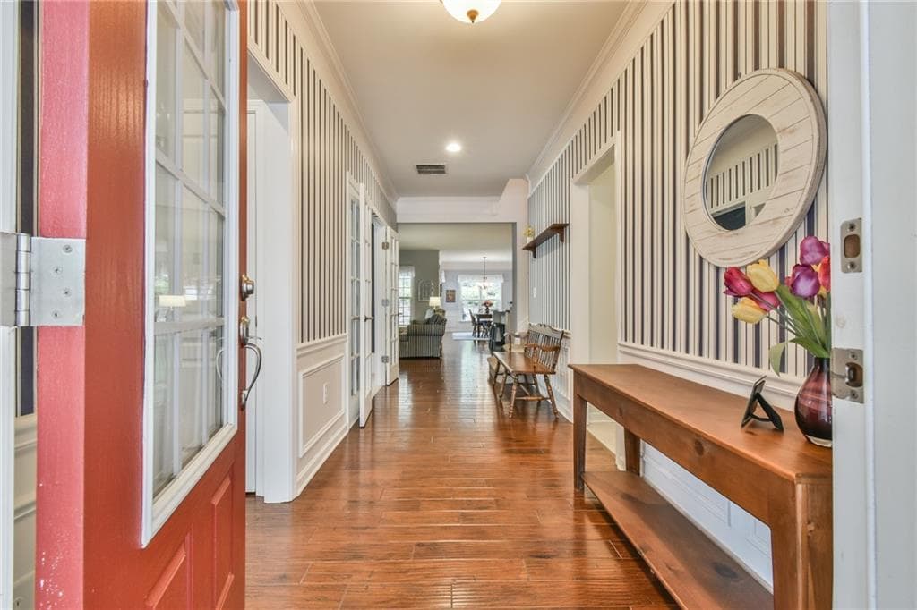 3 bedroom, 3 bathroom, 2,661 sq ft single family residence for sale at 6652 Fawn Meadow Lane, Hoschton, GA 30548 — photo 8