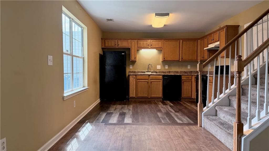 3 bedroom, 3 bathroom, 1,860 sq ft townhouse for sale at 2000 Village Run Drive, Mcdonough, GA 30252 — photo 8