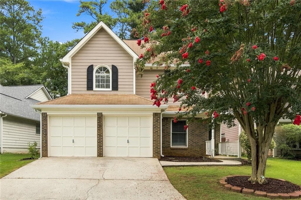 3 bedroom, 3 bathroom, 2,229 sq ft single family residence for rent at 5527 Bridge Pointe Drive, Alpharetta, GA 30005 for $3,000 a month — photo 2