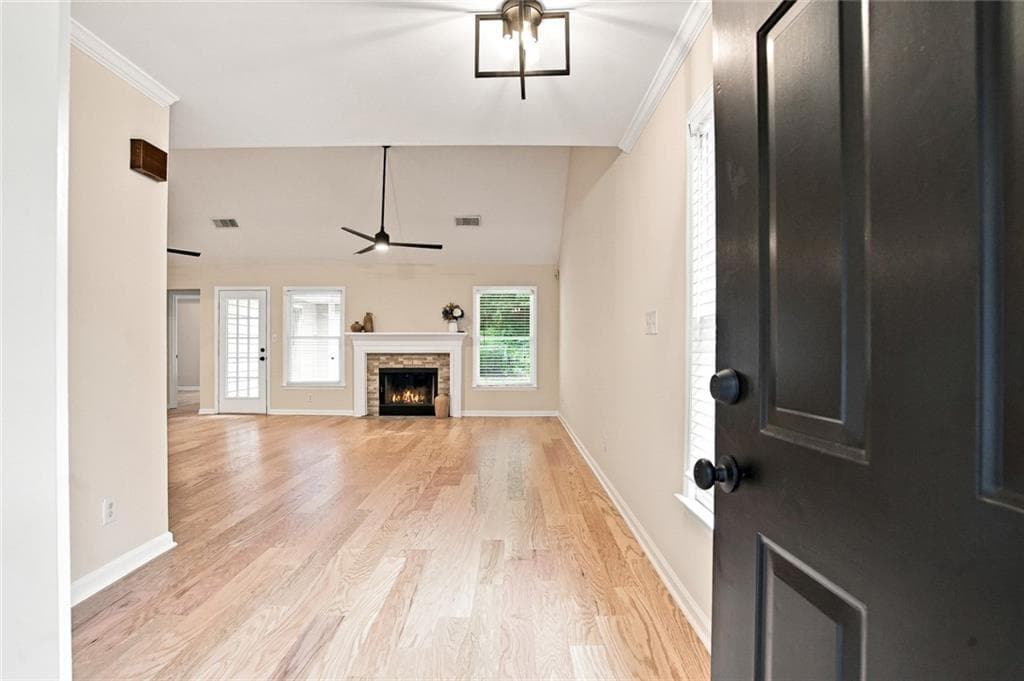 3 bedroom, 3 bathroom, 2,229 sq ft single family residence for rent at 5527 Bridge Pointe Drive, Alpharetta, GA 30005 for $3,000 a month — photo 6