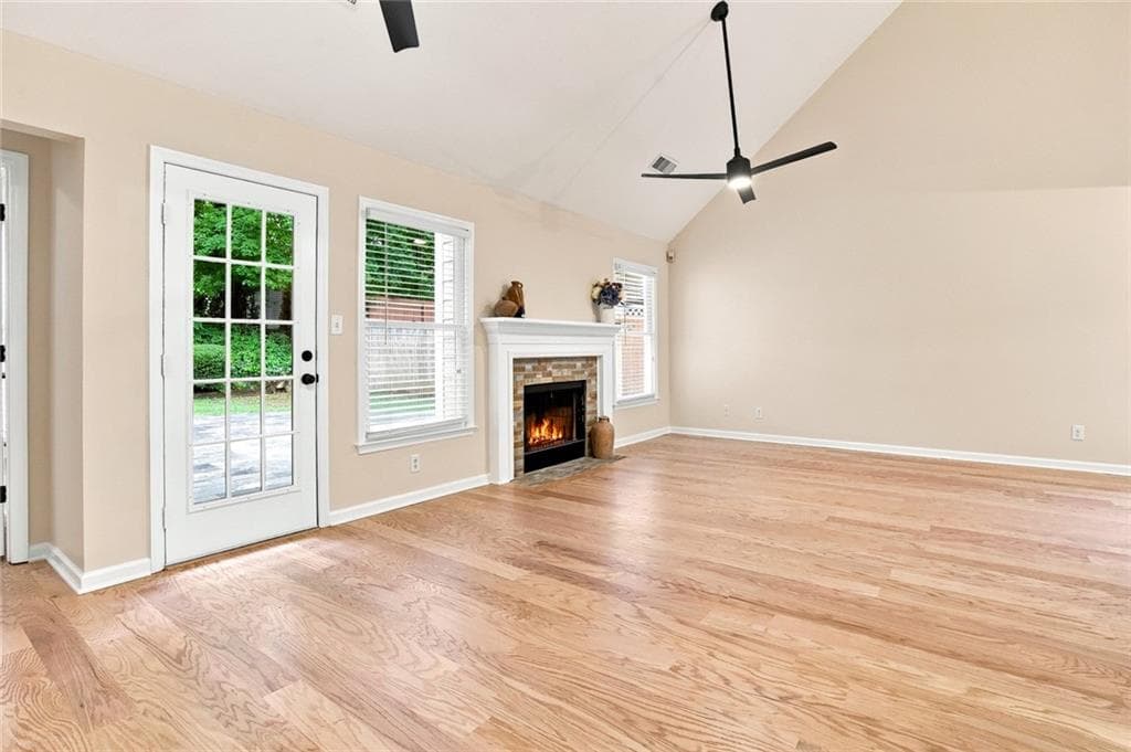 3 bedroom, 3 bathroom, 2,229 sq ft single family residence for rent at 5527 Bridge Pointe Drive, Alpharetta, GA 30005 for $3,000 a month — photo 9