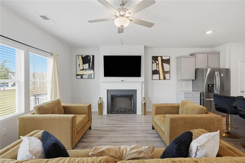3 bedroom, 3 bathroom, 1,568 sq ft townhouse for sale at 2150 Dougherty Place, Hampton, GA 30228 — photo 5