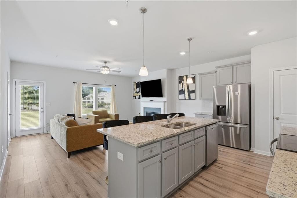 3 bedroom, 3 bathroom, 1,568 sq ft townhouse for sale at 2150 Dougherty Place, Hampton, GA 30228 — photo 7