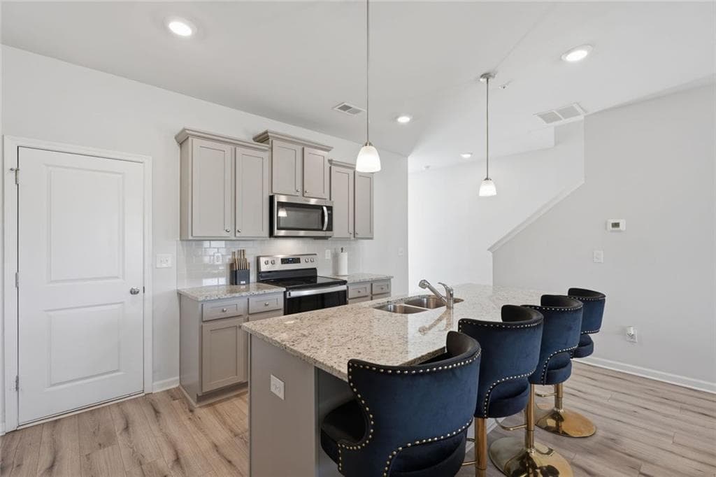 3 bedroom, 3 bathroom, 1,568 sq ft townhouse for sale at 2150 Dougherty Place, Hampton, GA 30228 — photo 9