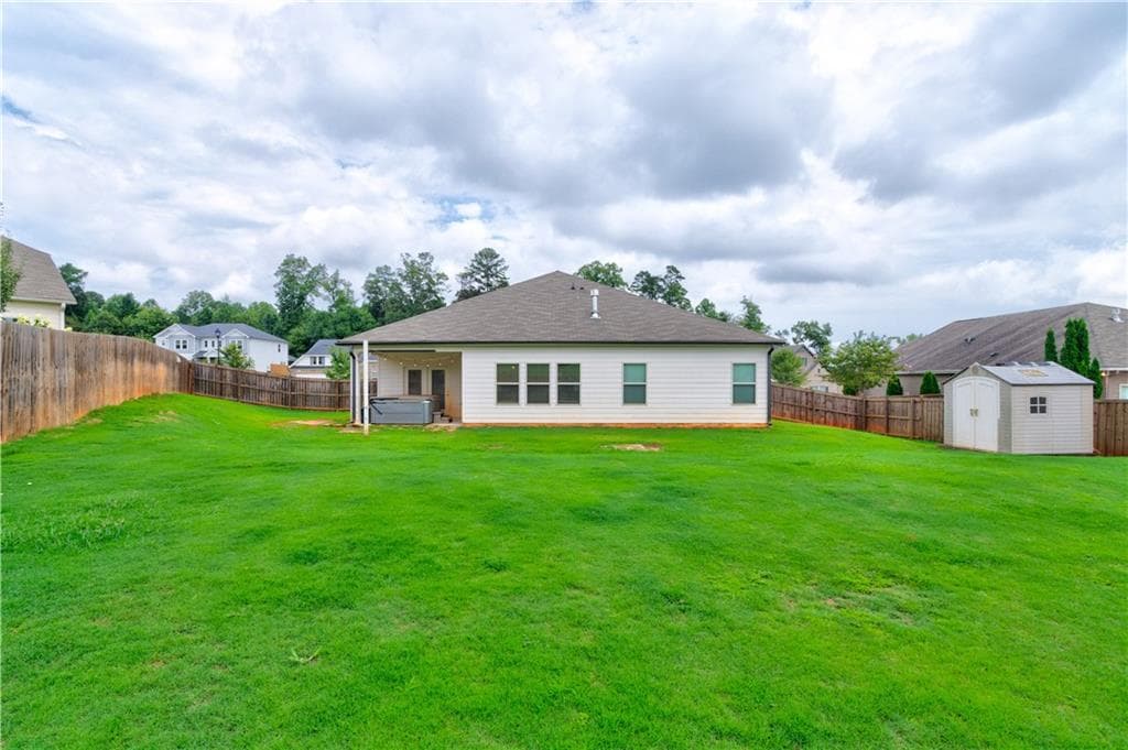 3 bedroom, 3 bathroom, 2,783 sq ft single family residence for sale at 6545 Trailway Trace, Cumming, GA 30041 — photo 4