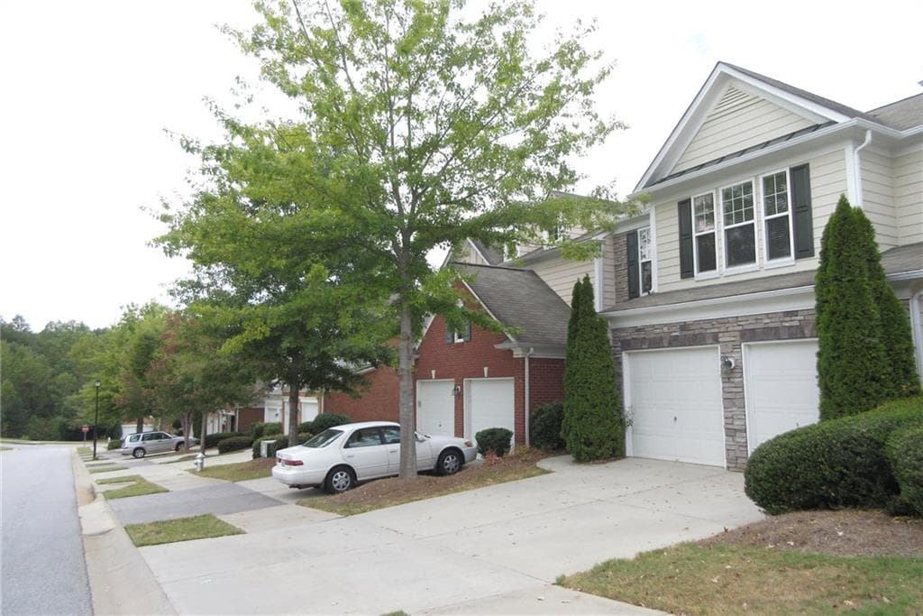 3 bedroom, 3 bathroom, 1,768 sq ft townhouse for rent at 1999 Hailston Lane, Duluth, GA 30097 for $2,400 a month — photo 1 of 38