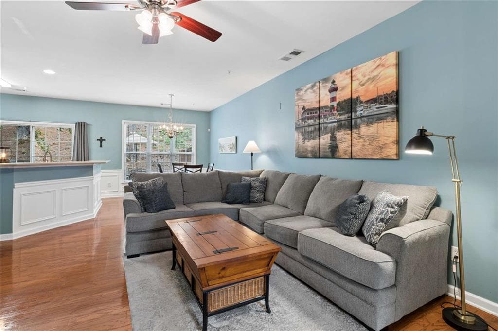 3 bedroom, 3 bathroom, 1,620 sq ft townhouse for sale at 278 Kigian Trail, Woodstock, GA 30188 — photo 3