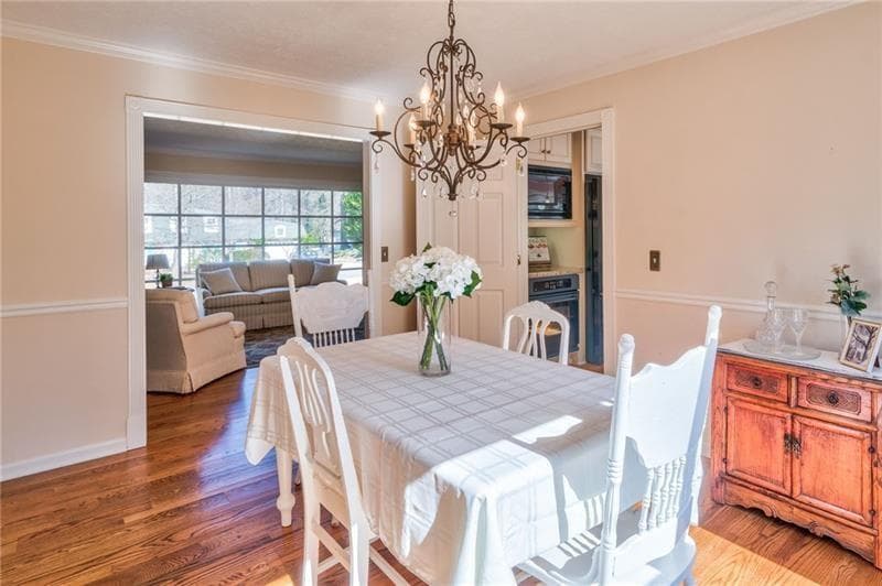 3 bedroom, 3 bathroom, 2,276 sq ft single family residence for rent at 4010 Mansion Drive, Marietta, GA 30062 for $2,850 a month — photo 5