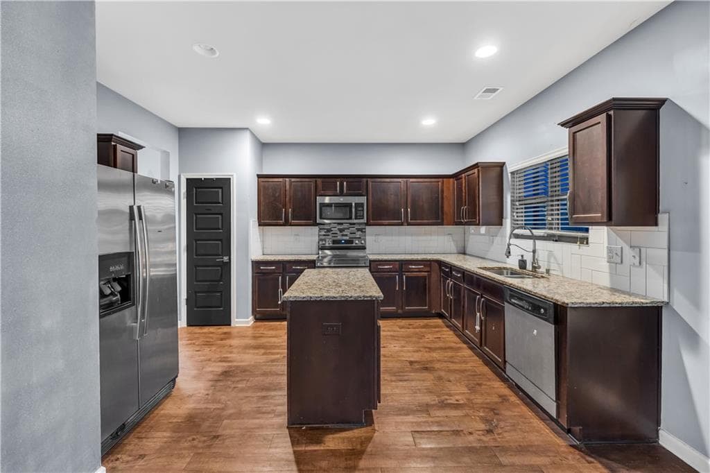 4 bedroom, 3 bathroom, 2,550 sq ft single family residence for sale at 8438 Hillspire Drive, Douglasville, GA 30134 — photo 9