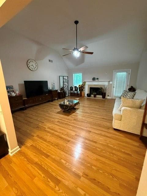 3 bedroom, 3 bathroom, 2,064 sq ft single family residence for rent at 644 Laufin Court, Lawrenceville, GA 30043 for $2,250 a month — photo 7