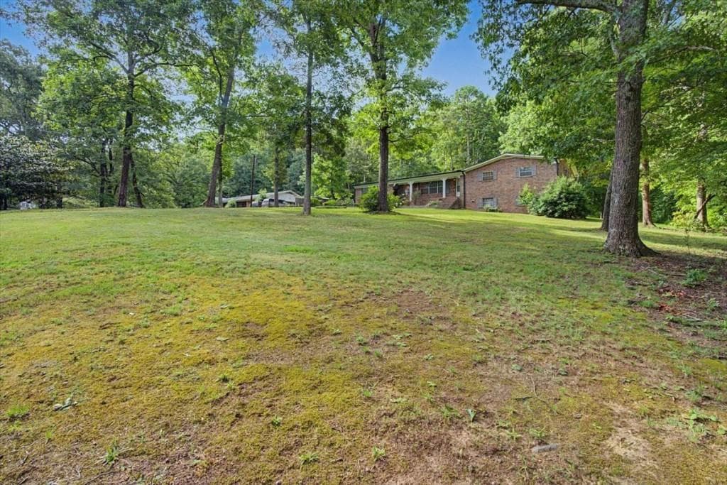 4 bedroom, 3 bathroom, 2,639 sq ft single family residence for sale at 18 Albion Drive, Rome, GA 30165 — photo 3