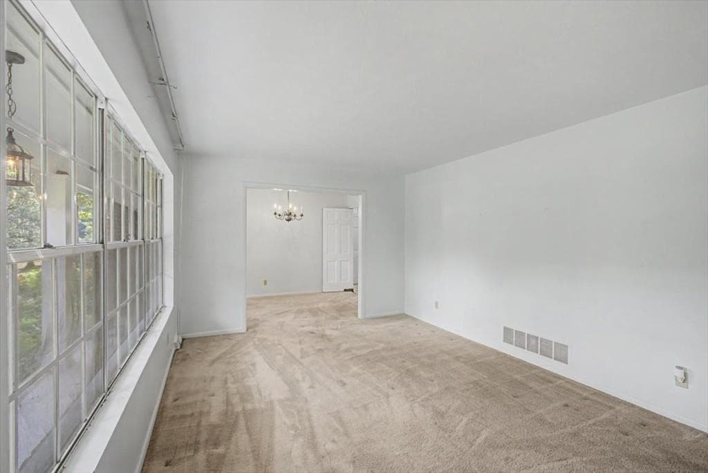 4 bedroom, 3 bathroom, 2,639 sq ft single family residence for sale at 18 Albion Drive, Rome, GA 30165 — photo 5