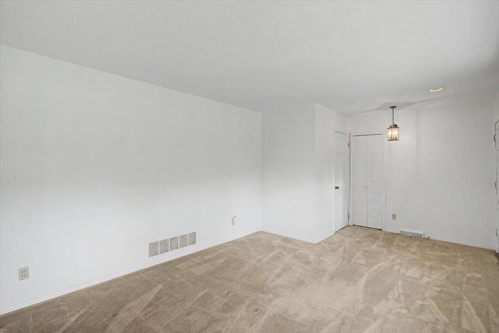 4 bedroom, 3 bathroom, 2,639 sq ft single family residence for sale at 18 Albion Drive, Rome, GA 30165 — photo 7