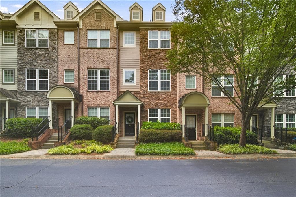 1 bedroom, 2 bathroom, 1,237 sq ft townhouse for rent at 1231 Ashford Creek Park, Brookhaven, GA 30319 for $2,695 a month — photo 1 of 54