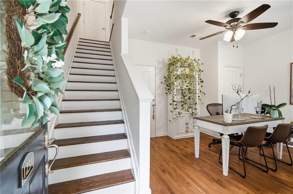 1 bedroom, 2 bathroom, 1,237 sq ft townhouse for rent at 1231 Ashford Creek Park, Brookhaven, GA 30319 for $2,695 a month — photo 4