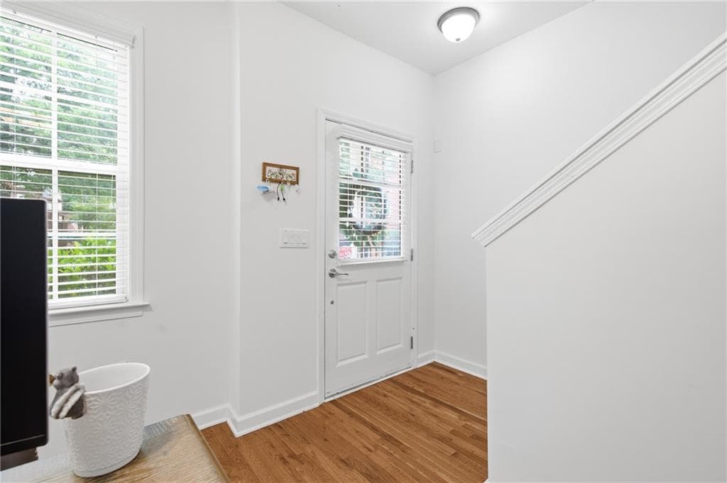 1 bedroom, 2 bathroom, 1,237 sq ft townhouse for rent at 1231 Ashford Creek Park, Brookhaven, GA 30319 for $2,695 a month — photo 5