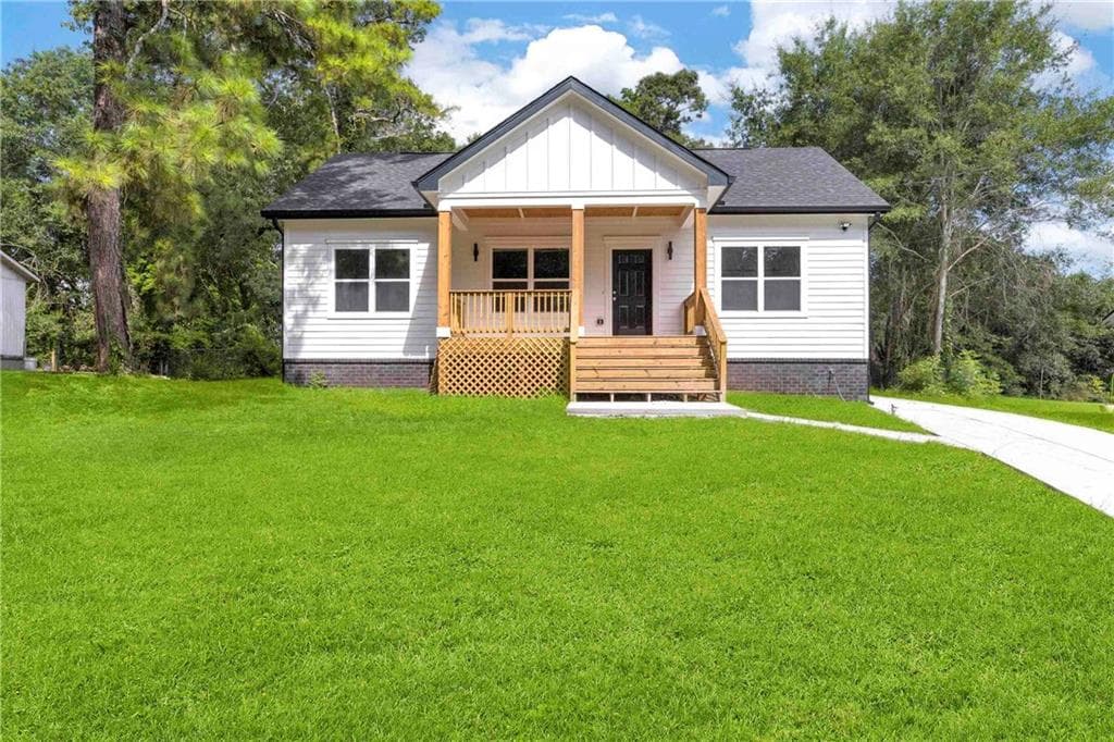 3 bedroom, 2 bathroom, 1,100 sq ft single family residence for sale at 159 Wright Circle, Athens, GA 30601