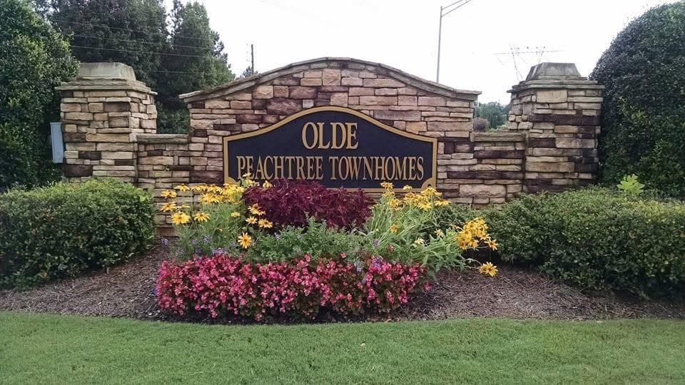 3 bedroom, 3 bathroom, 1,668 sq ft townhouse under contract at 2749 Pierce Brennen Court, Lawrenceville, GA 30043 — photo 4